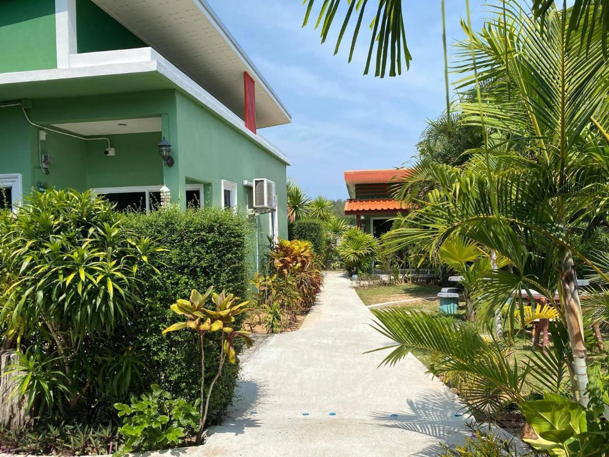 Suntalee House Hotel Nai Yang Beach Kültér fotó