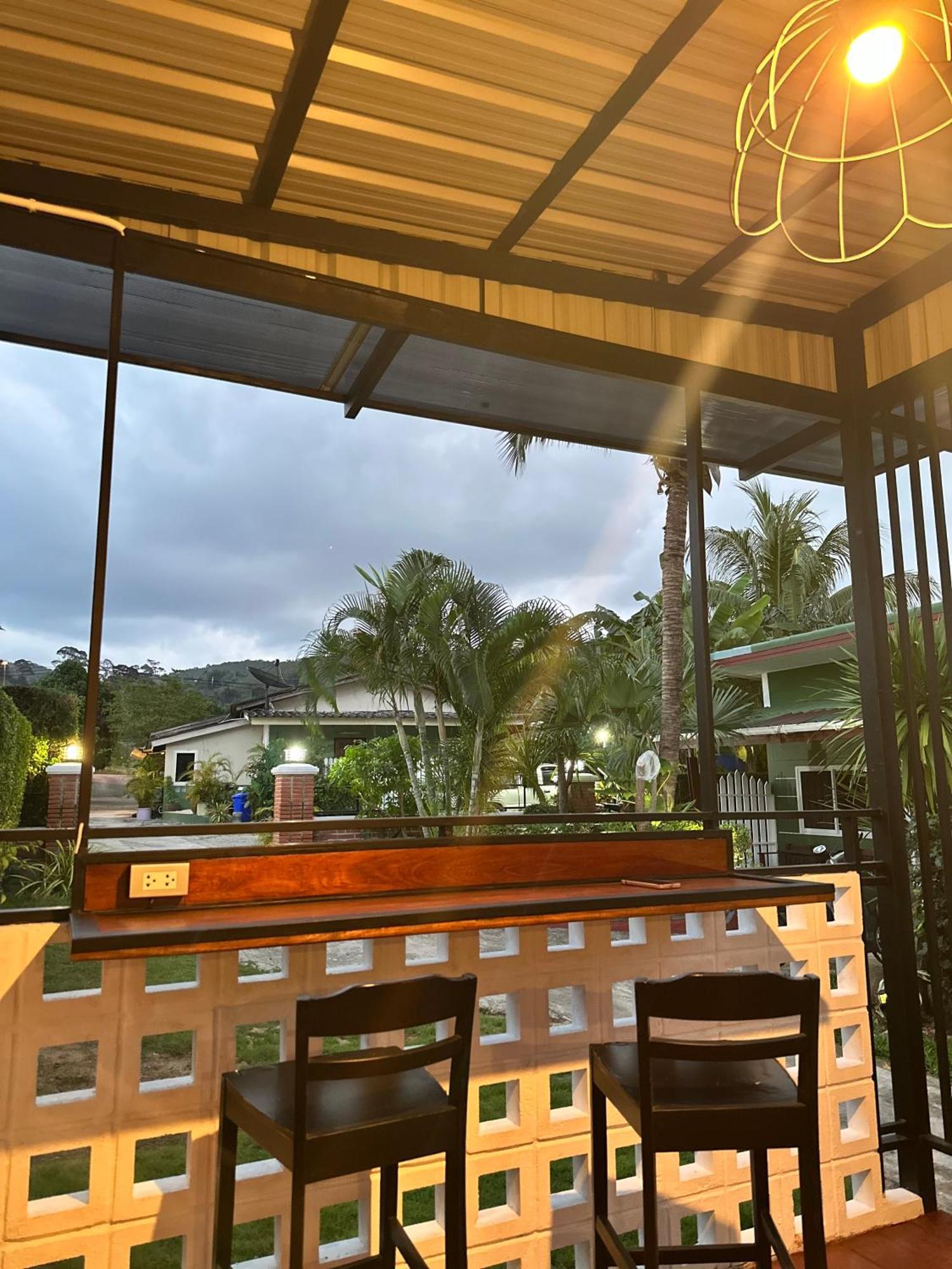 Suntalee House Hotel Nai Yang Beach Kültér fotó