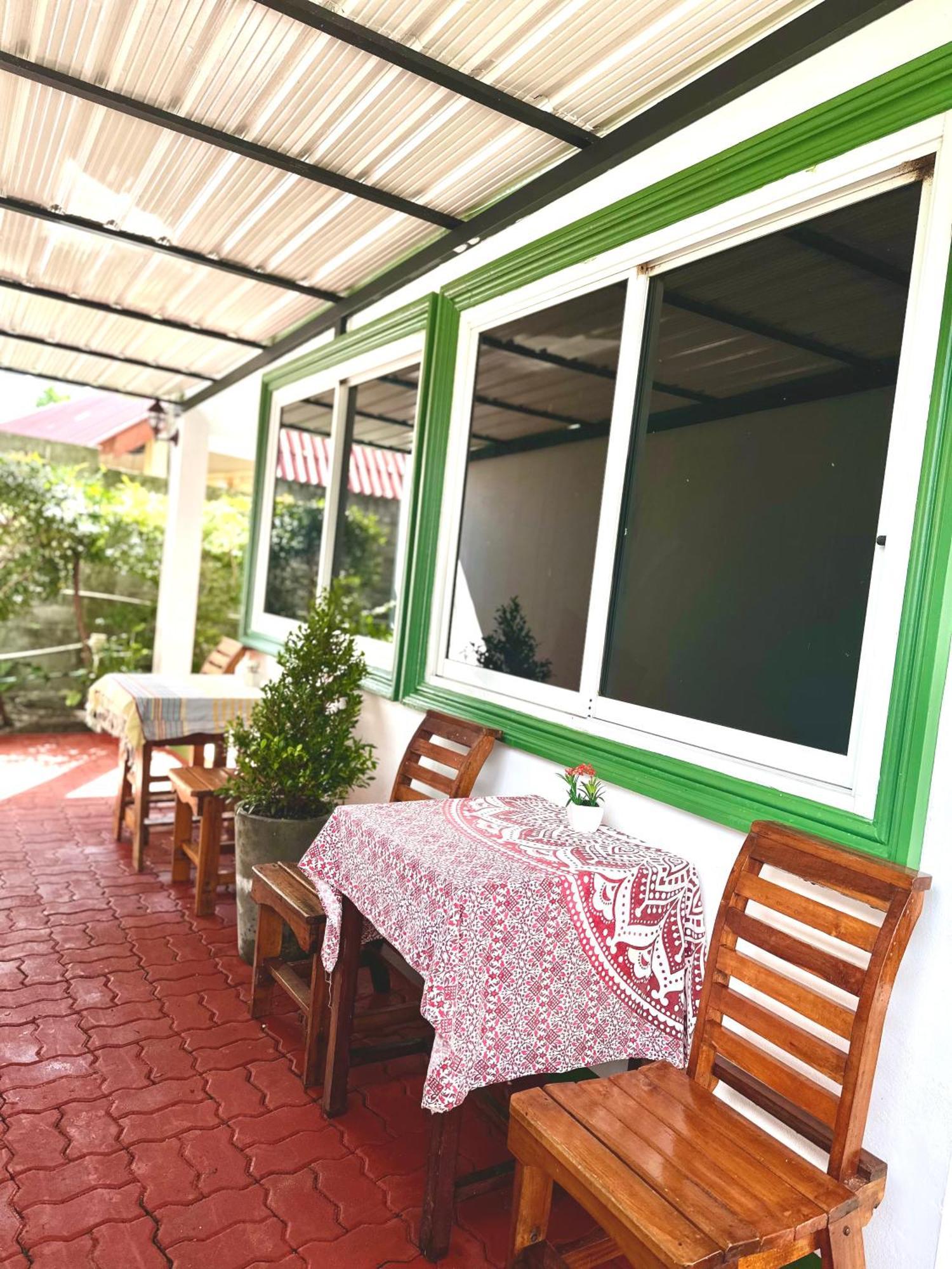 Suntalee House Hotel Nai Yang Beach Kültér fotó