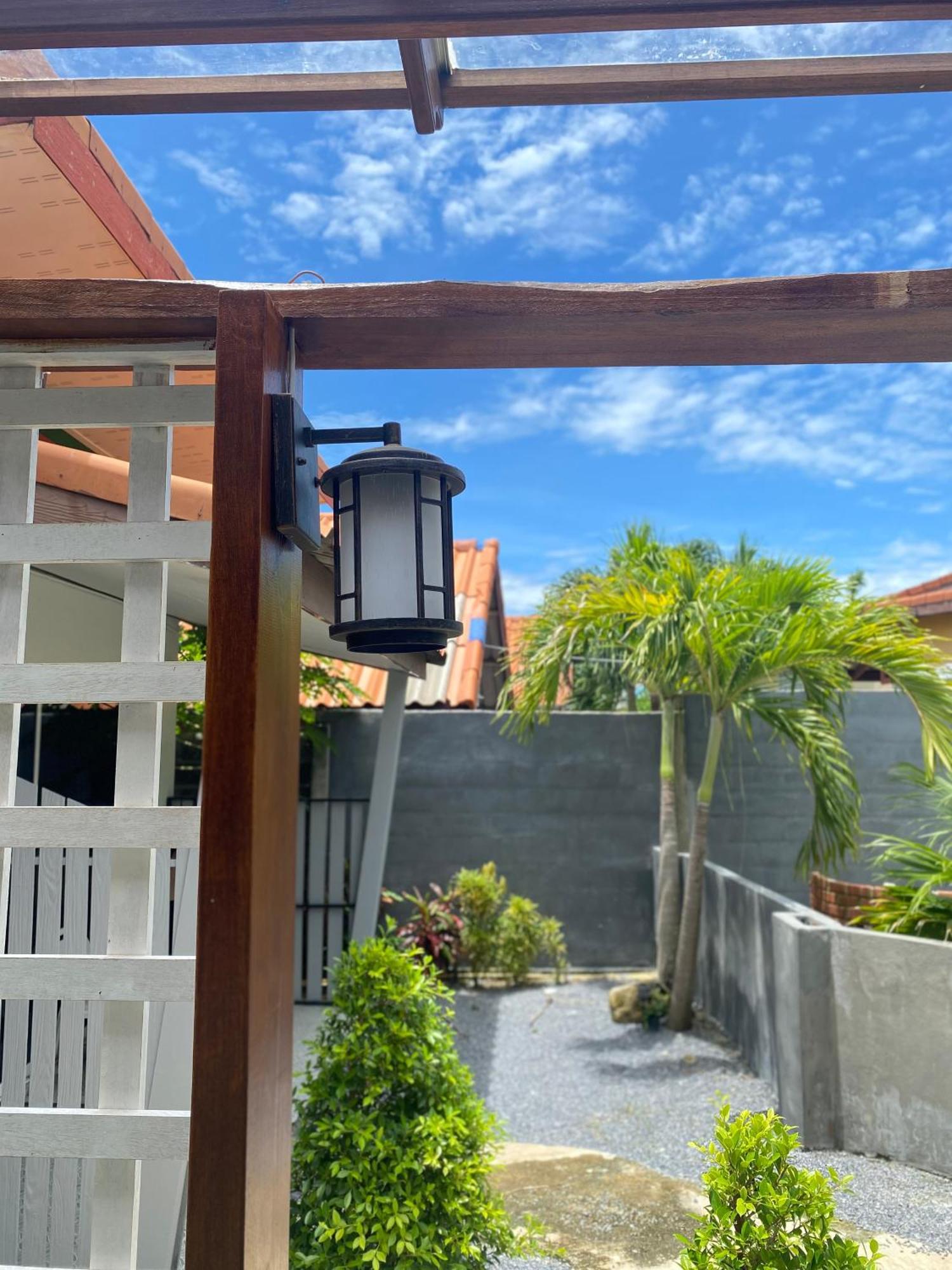 Suntalee House Hotel Nai Yang Beach Kültér fotó