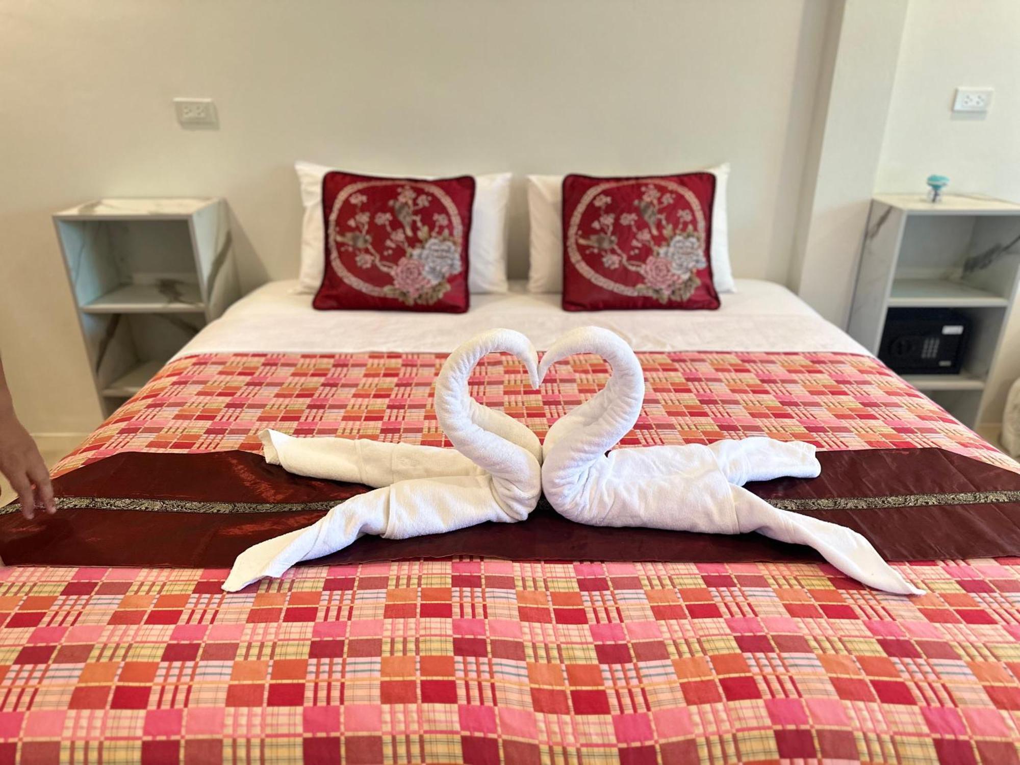 Suntalee House Hotel Nai Yang Beach Kültér fotó