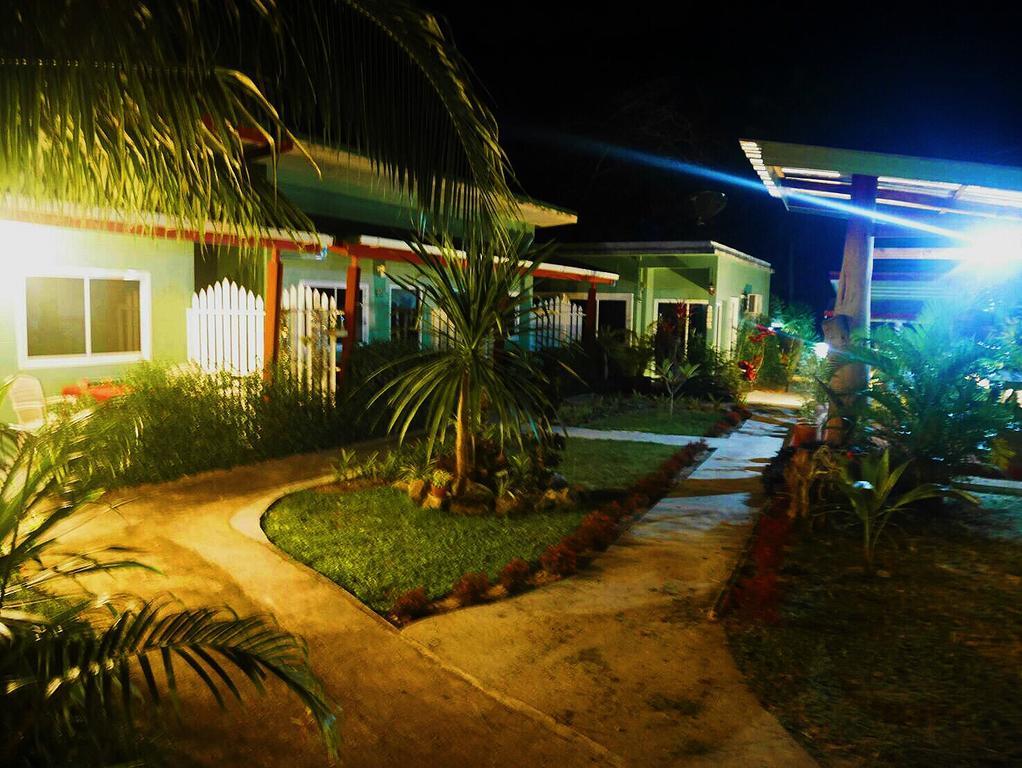 Suntalee House Hotel Nai Yang Beach Kültér fotó