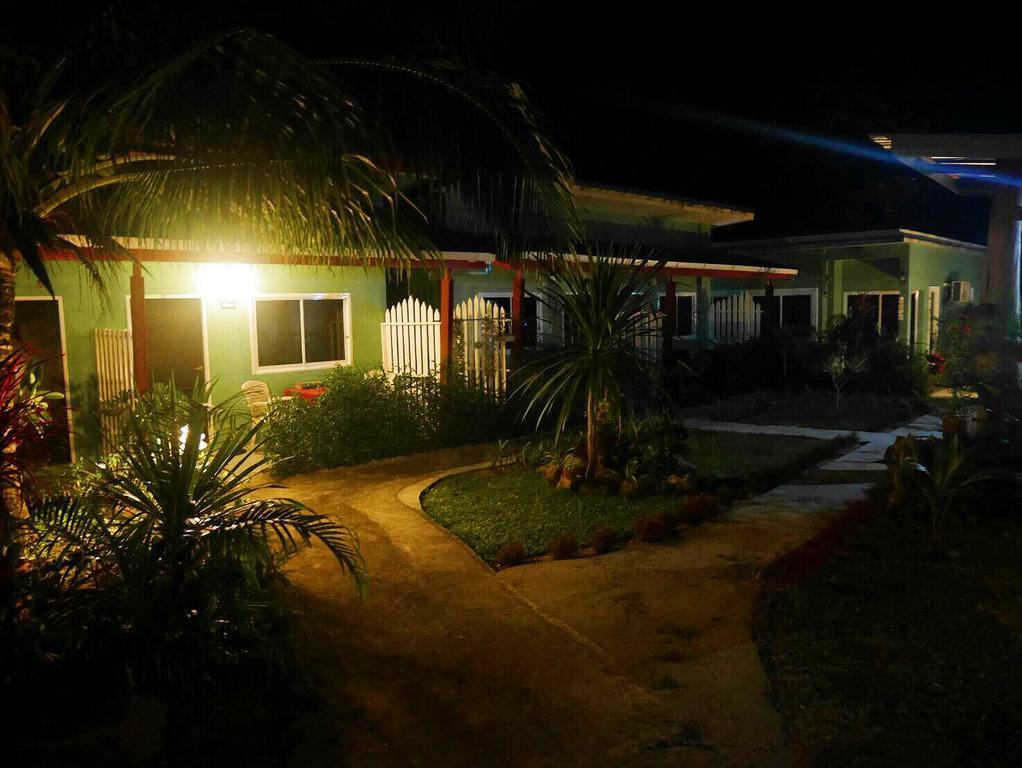 Suntalee House Hotel Nai Yang Beach Kültér fotó